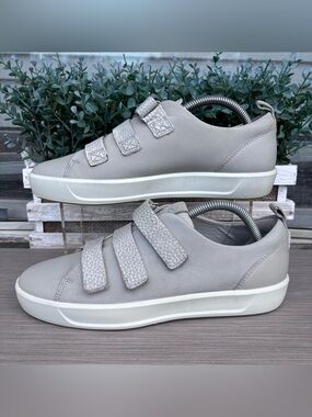 ECCO Women's Soft 8 Strap Sneakers